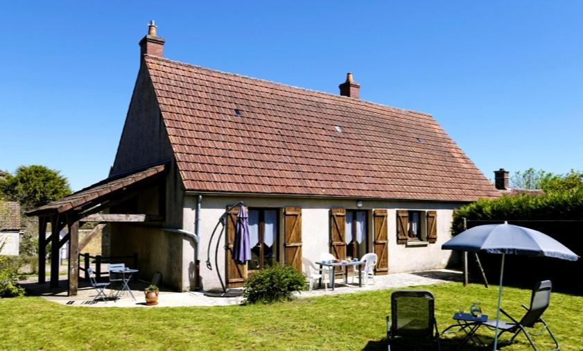 Vila La Garconniere Treigny Exteriér fotografie